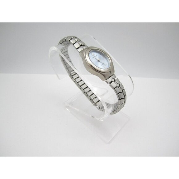 Women Carriage by Timex Quartz WR Analog 22mm Oval Watch (H767) "New Battery" - Picture 4 of 10